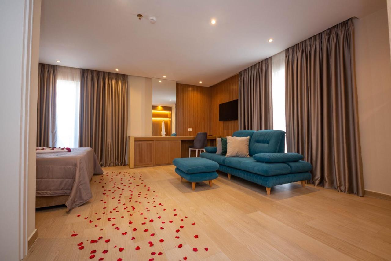 Merar Hotel Golem  Extérieur photo