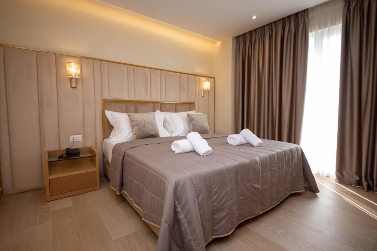Merar Hotel Golem  Extérieur photo