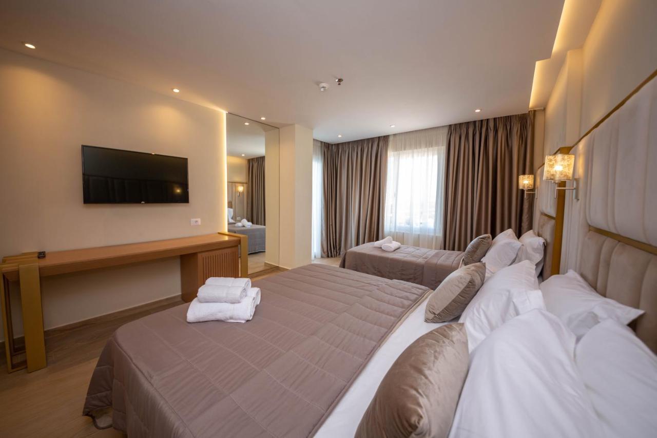 Merar Hotel Golem  Extérieur photo
