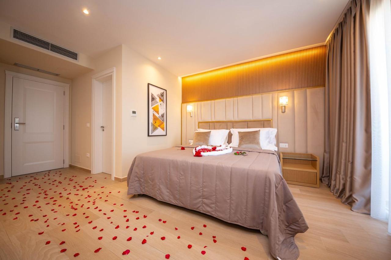 Merar Hotel Golem  Extérieur photo