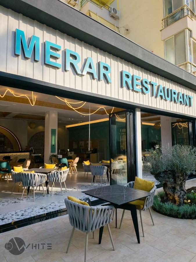 Merar Hotel Golem  Extérieur photo