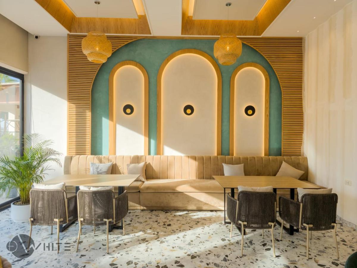 Merar Hotel Golem  Extérieur photo